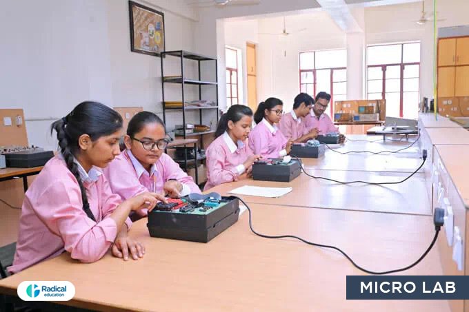 micro labs at Jaipur National University Institute of Medical Sciences and Research Centre