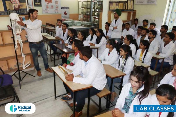 Lab classes of Dr Shakuntala Ayurvedic Medical College